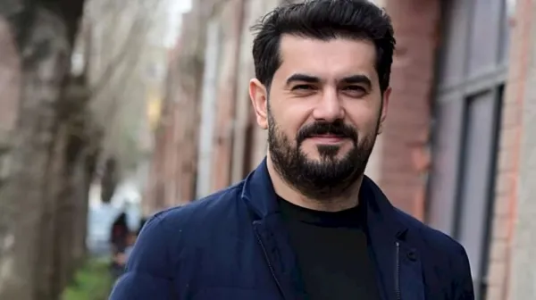 Aktyor Elşən yeni boşanmış sənətçi ilə sevgilidir: Şok iddia - Video