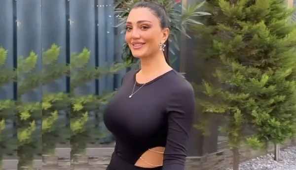 Alt paltar geyinmədi, ədəbsiz görkəm aldı - Foto