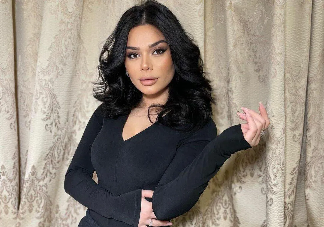 Aysun atasına "QOVUŞDU" - FOTOları