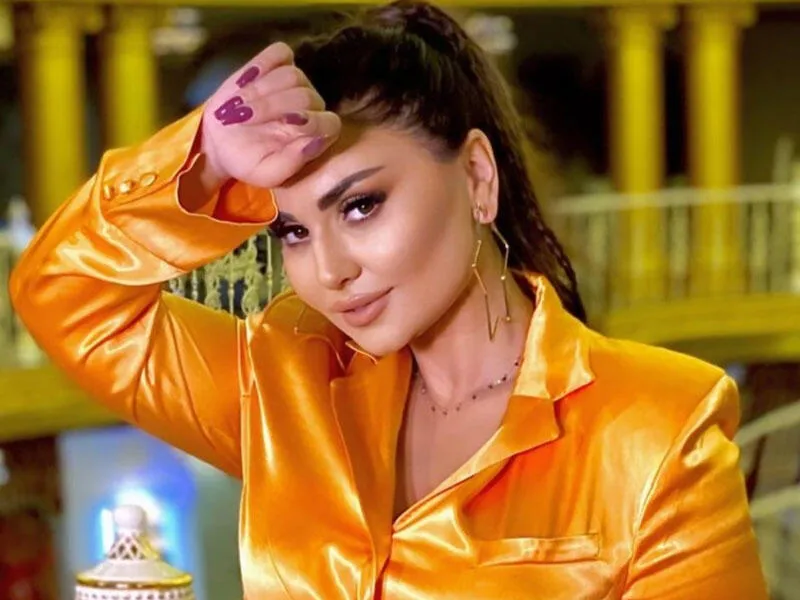 "Məndən səhnə mədəniyyəti götürsünlər, geyinməyi öyrənsinlər"