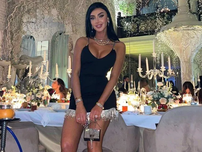 Milyarderlə evli olan azərbaycanlı modelin başqa kişi ilə VİDEOSU YAYILDI