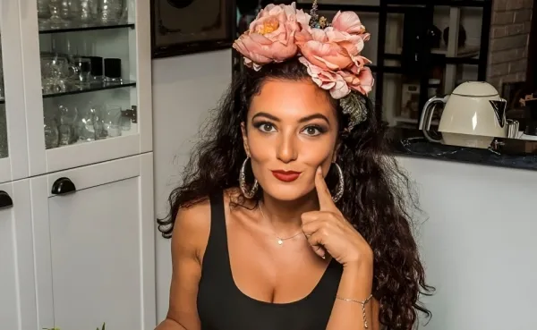 Müğənninin əxlaqsız görüntüləri yayıldı - Foto
