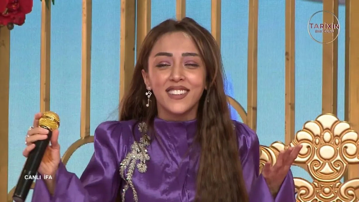 Ofelya əri üçün görün nə etdi: Diz çöküb… – VİDEO