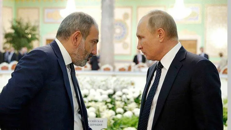 Paşinyan niyə Putinə tez-tez zəng edir?