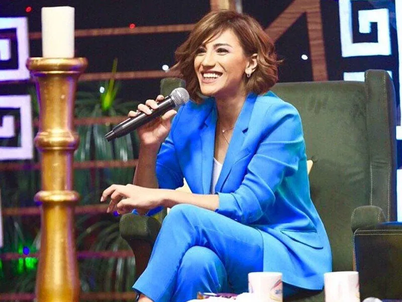 Röya Elgizin ağzını "əydi" - VİDEO