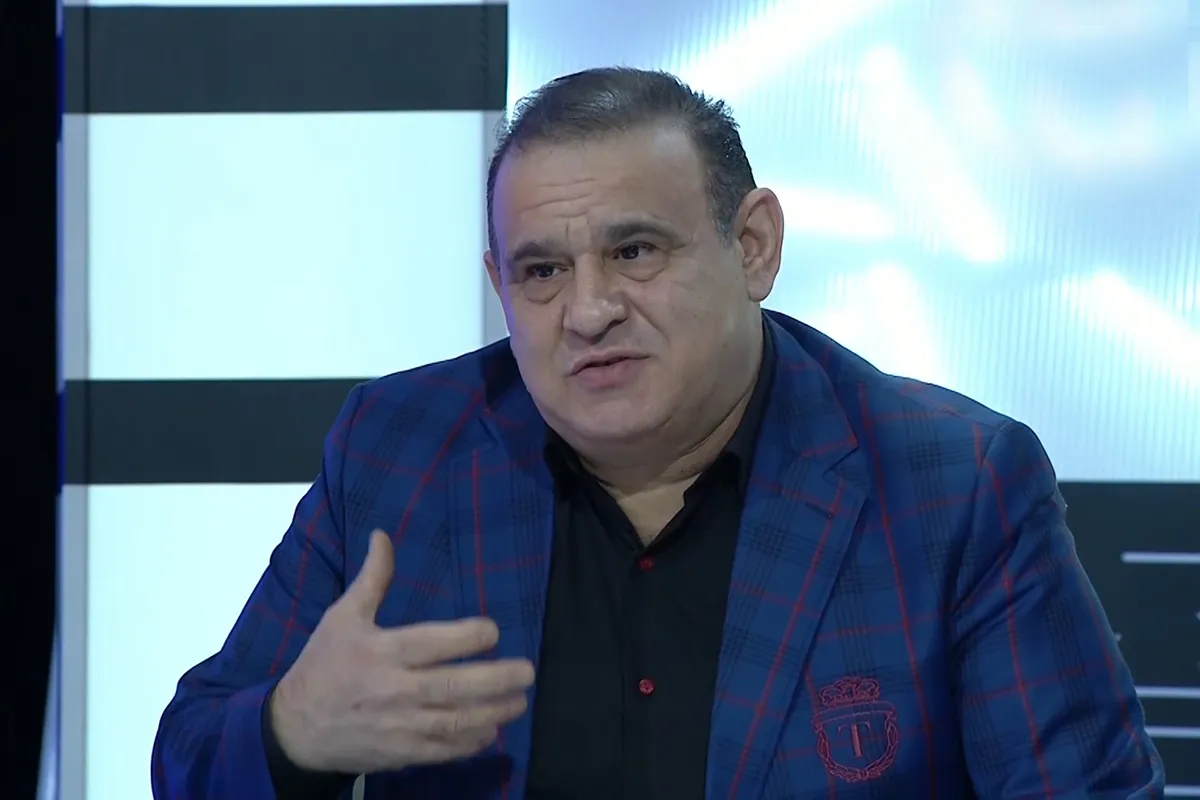 Tacir qalmaqallı görüntüsündən danışdı: “Baldırım açıq deyildi"