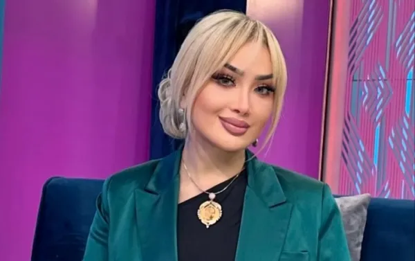 Xalq artisti estetik əməliyyatdan sonra ilk dəfə üzə çıxdı: Gənc qıza bənzəyir - Video