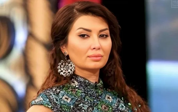 Yarı kişi, yarı qadın olmaqdan bezdim - Aparıcıdan şok etiraf