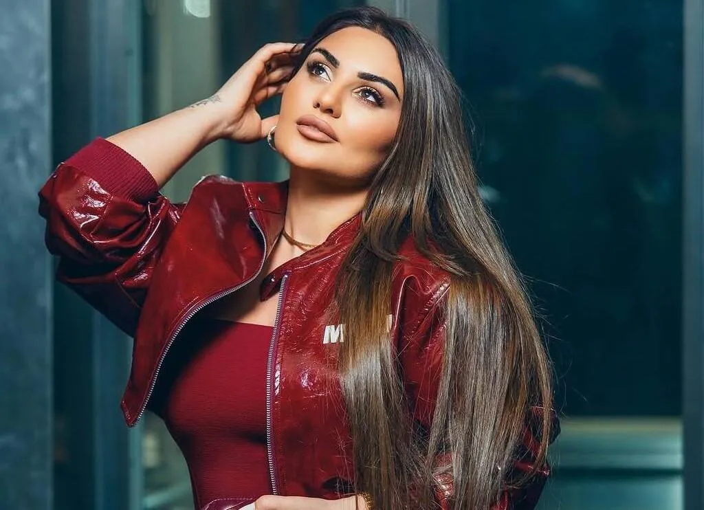 Zaur buna görə Şəbnəmin ad günündən GEDİB